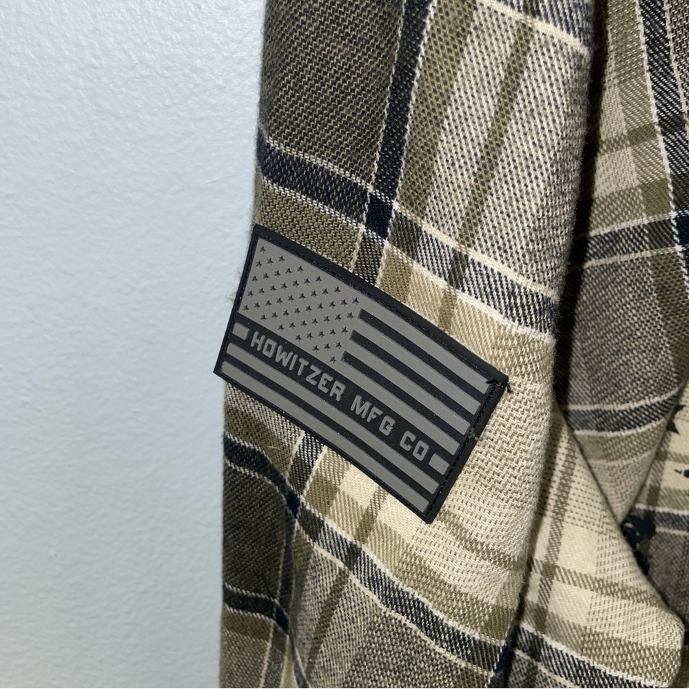 Howitzer Patriots MFG. plaid shirt hoodie.  New with tags. Size 3X. - Picture 5 of 7